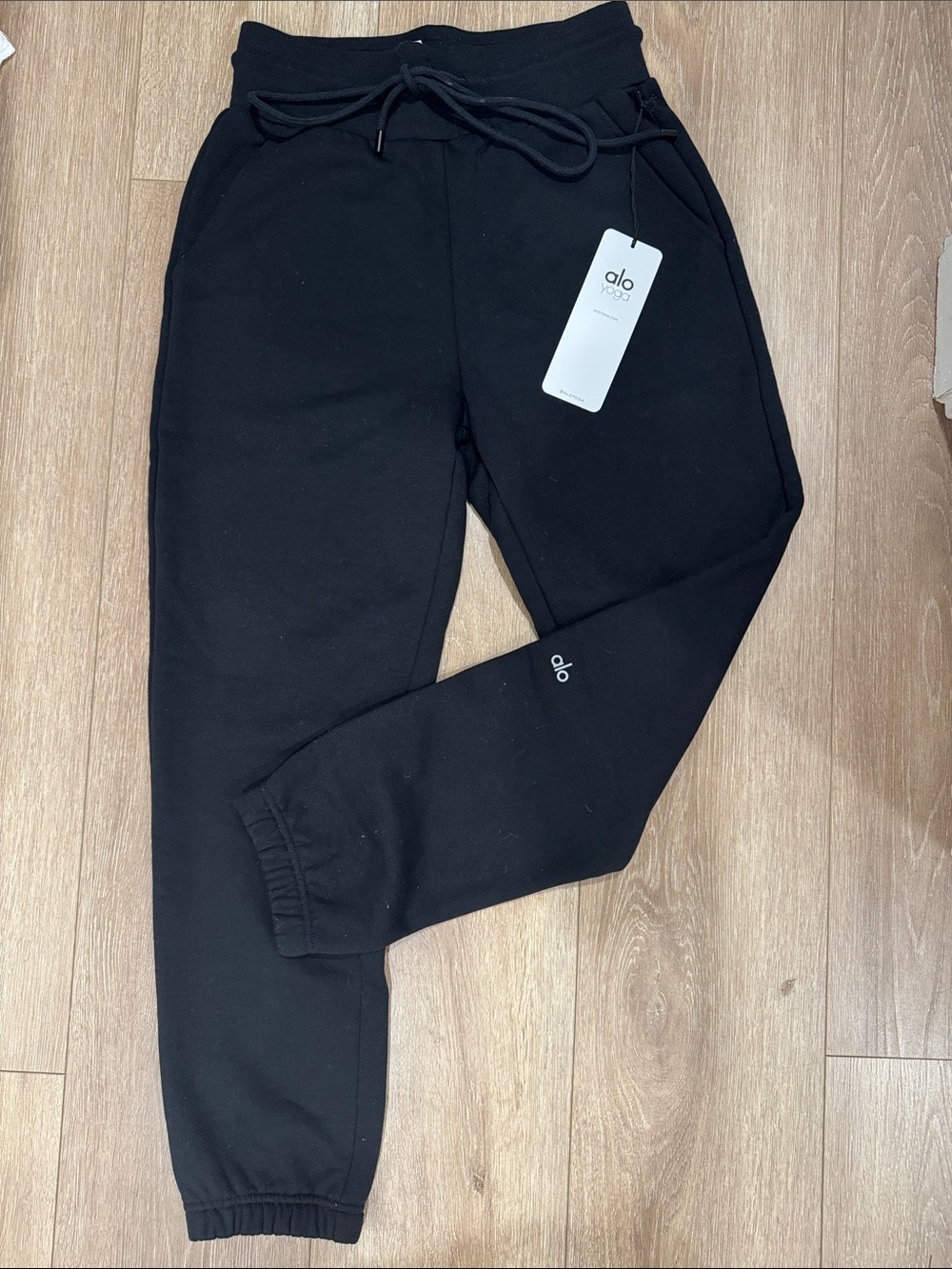 NWT ALO Women’s Black Jogger Sweatpants with Drawstring Waist